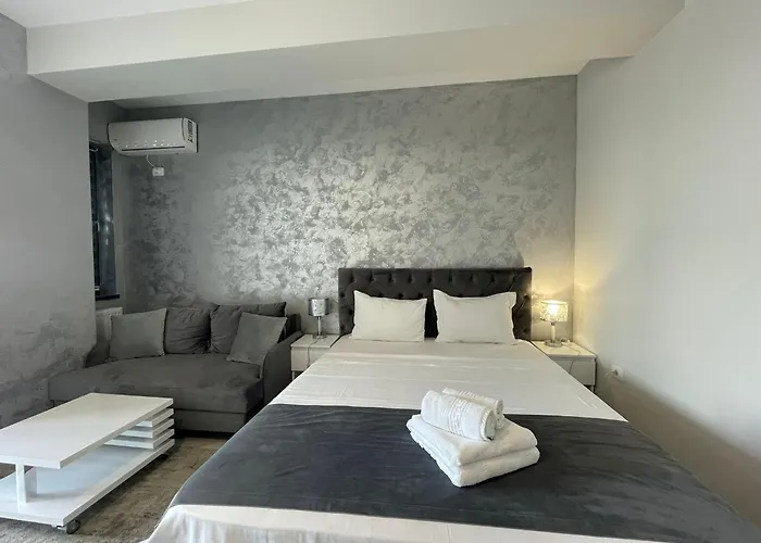 Luxor By Rs Apartment