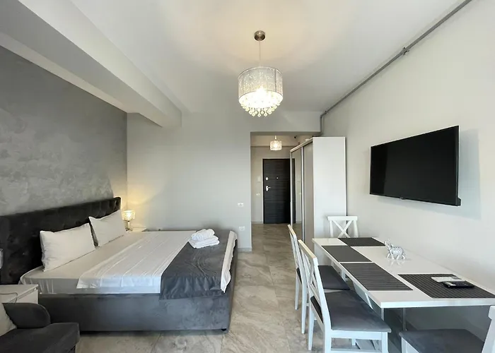 Luxor By Rs Apartment Navodari